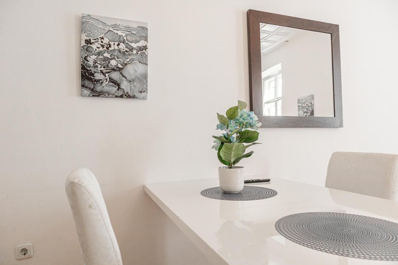 Central Belvedere 3Br Shared Apartment - 12 Min From City Center Виена Екстериор снимка