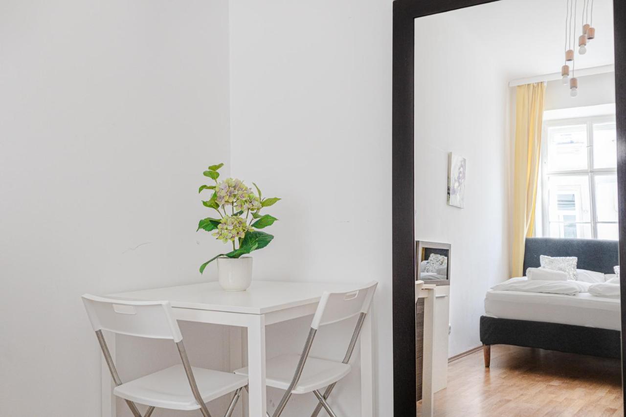 Central Belvedere 3Br Shared Apartment - 12 Min From City Center Виена Екстериор снимка