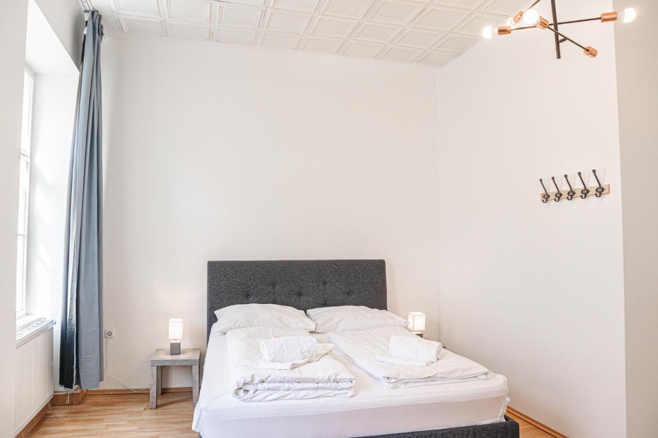 Central Belvedere 3Br Shared Apartment - 12 Min From City Center Виена Екстериор снимка